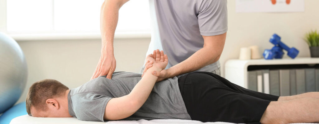 Managing Chronic Pain through Manual Therapy